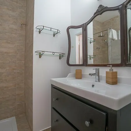 Portas Apartment